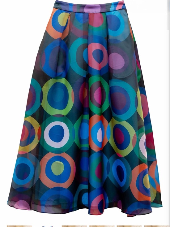 Lesley Evers Dresses & Skirts - Dreamy multicolor circle print maxi Skirt Lesley Evers